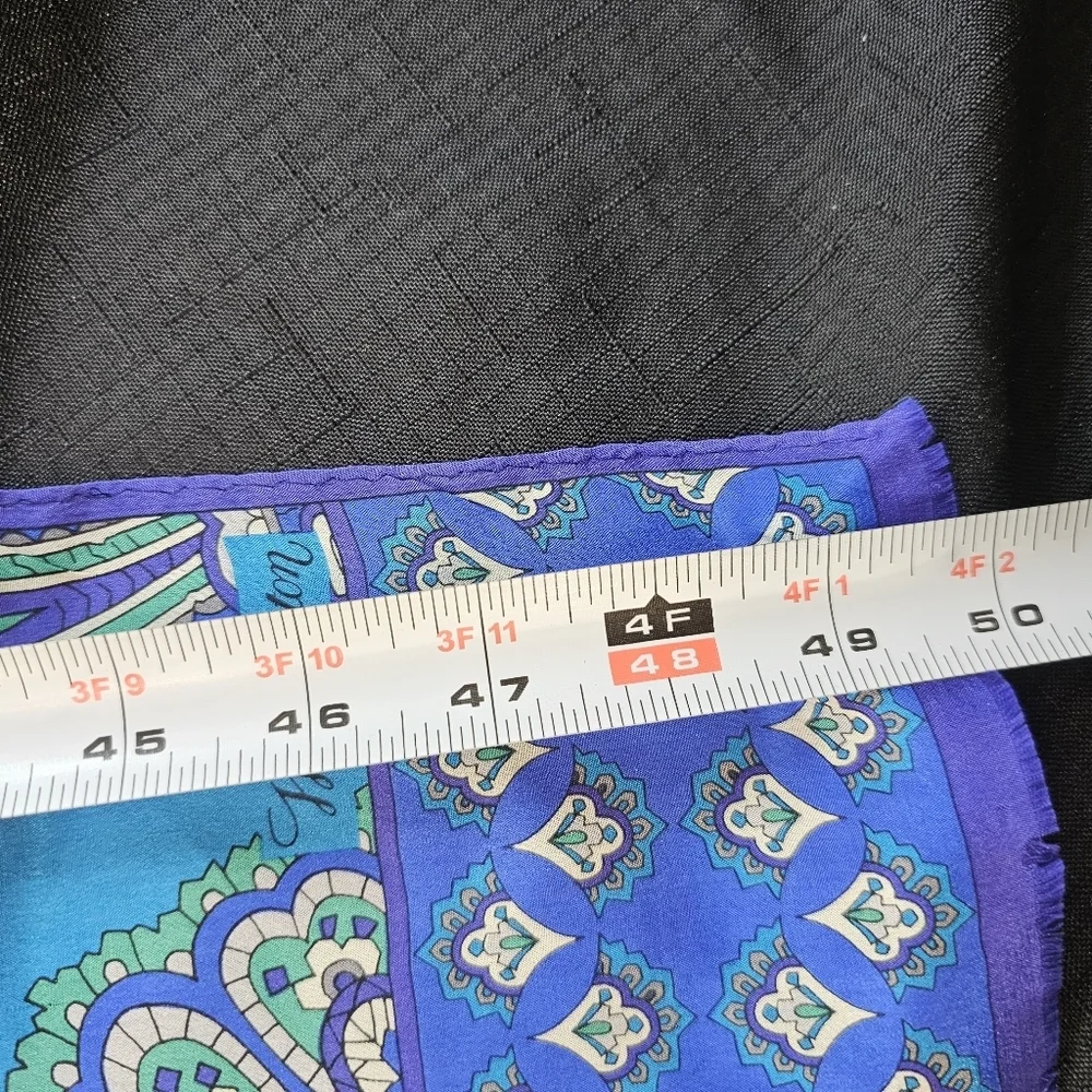 Worthington Vintage Scarf - Picture 3 of 3